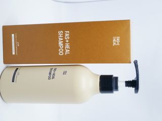 패스트힐(fast heal) 패스트힐 탈모증상완화샴푸 470ml — 4.5점을 준 리뷰어가 2023년 9월 올린 사용 사진