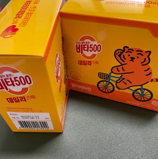 광동제약 [광동] 비타500데일리스틱 70포X2개 + 뚱랑이엽서 + 쇼핑백 증정 — 5점을 준 리뷰어가 2022년 10월 올린 사용 사진