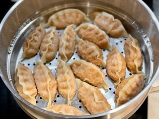 삼양냉동 [삼양] 얇은피불닭왕교자+얇은피까르보불닭왕교자 총4팩 — 5점을 준 리뷰어가 2021년 2월 올린 사용 사진