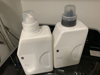 [생활공작소] 섬유유연제 + 세탁세제 1.5L 릴리향 — 4.5점을 준 리뷰어가 2021년 2월 올린 사용 사진