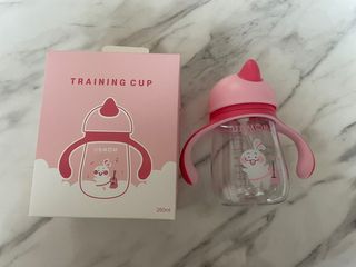 유비맘 트라이탄 코니빨대컵_컬러 랜덤 발송 — 5점을 준 리뷰어가 2021년 1월 올린 사용 사진