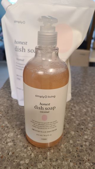심플리오리빙 어니스트 주방세제 본품 500ml + 리필 900ml (코코넛향) — 4점을 준 리뷰어가 2022년 6월 올린 사용 사진