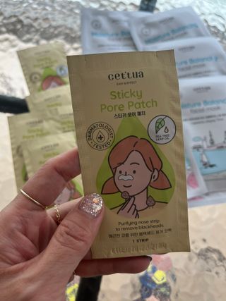 세뚜아(Cettua) 세뚜아 스티키 포어 패치 Cettua Sticky Pore Patch — 5점을 준 리뷰어가 2023년 8월 올린 사용 사진
