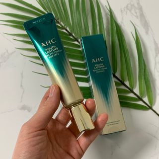 [NEW 탄력유턴 아이크림] AHC 유스 래스팅 리얼 아이크림 포 페이스 — 5점을 준 리뷰어가 2021년 3월 올린 사용 사진