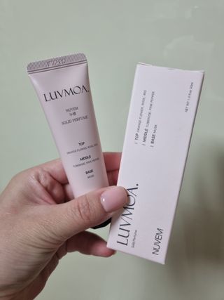 러브모아 향수 고체향수 승무원 고체향수 바르는 향수 니치향수 도손 우드세이지 앤 씨솔트 — 4점을 준 리뷰어가 2022년 10월 올린 사용 사진