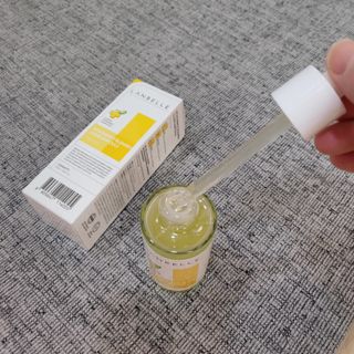 랑벨 비타 에너지 잡티 앰플 50ml 고농축 비타민, 저자극, 수분 촉촉, 미백 앰플 — 4점을 준 리뷰어가 2022년 3월 올린 사용 사진