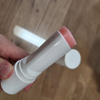 [트윙클라] 안티멜라 수딩 워터밤+안티링클 샤이닝 멀티밤 — 5점을 준 리뷰어가 2022년 6월 올린 사용 사진