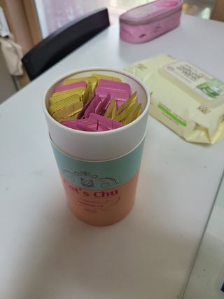 페페로니 잘 먹는 캣츄 - 무항생제 닭고기 12개 + 알래스카 연어 12개 — 4.5점을 준 리뷰어가 2021년 8월 올린 사용 사진