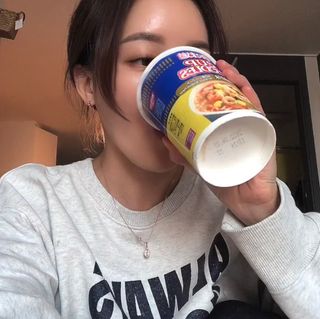 NISSIN 닛신 컵누들  4종 - 씨푸드오리지날, 씨푸드 스파이시, 씨푸드 커리, 씨푸드 XO소스 — 5점을 준 리뷰어가 2021년 10월 올린 사용 사진