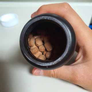 슬림플래닛 녹차카테킨 500mg 애프터밀 — 2.5점을 준 리뷰어가 2021년 9월 올린 사용 사진
