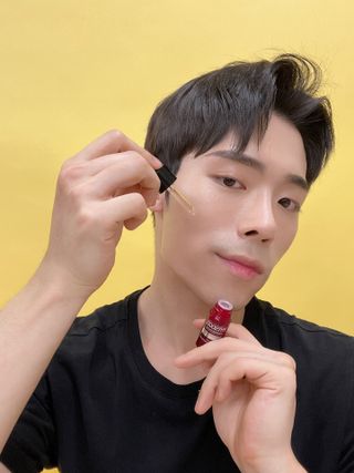피지오겔 사이언수티컬즈 더 링클-스탑 백 앰플 세럼 — 4점을 준 리뷰어가 2022년 4월 올린 사용 사진