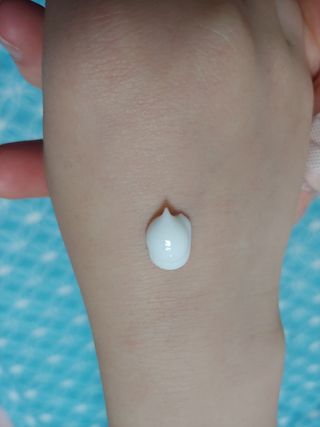셀프 모이스처라이징 프로텍션 크림 셀프 모이스처라이징 프로텍션크림 — 5점을 준 리뷰어가 2022년 4월 올린 사용 사진