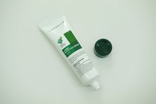 랑벨 랑바이오 블랙 시카 크림 50ml(블랙비 프로폴리스, 시카 4종, 판테놀 10 함유) — 5점을 준 리뷰어가 2022년 4월 올린 사용 사진
