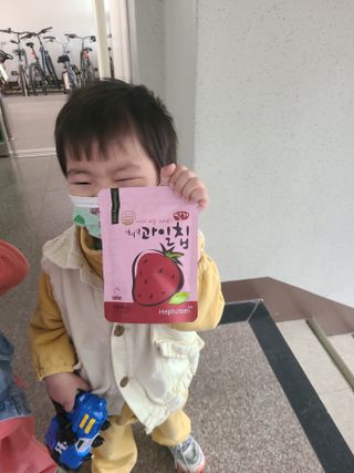 아비삭과일칩 5종 /딸기,사과,배,귤,무화과 5종 — 3점을 준 리뷰어가 2021년 5월 올린 사용 사진