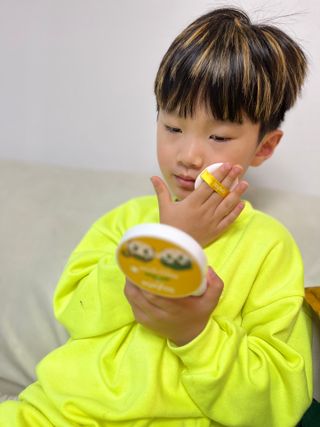 소이베베X신비아파트 모이스쳐 선팩트 SPF50+ PA+++ — 5점을 준 리뷰어가 2023년 5월 올린 사용 사진