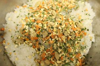 해풀잎 누구나 김밥*1ea [(혼합야채 35g *1ea,  김밥김 (5g, 5ea),  양념간장 (6g, 5ea), 참기름(5g, 2ea)] — 5점을 준 리뷰어가 2022년 7월 올린 사용 사진