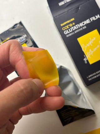 [경남제약헬스케어] 케어플러스 글루타치온 필름 325mg X 30매 — 5점을 준 리뷰어가 2023년 4월 올린 사용 사진