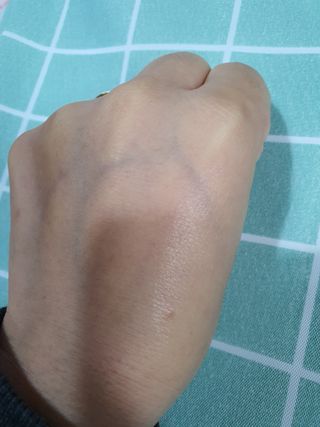 스킨큐어 산다화 카멜리아 안티 링클 멀티밤 — 5점을 준 리뷰어가 2022년 10월 올린 사용 사진