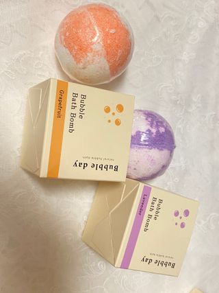 버블데이 배쓰밤 거품입욕제 버블바 6종 — 4.5점을 준 리뷰어가 2021년 8월 올린 사용 사진