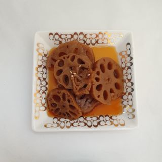 하나마이 [마마쿡] 전 청와대 천상현 셰프의 밑반찬  5종세트(소고기 장조림+연근조림+진미채+간장김자반+새우김자반) — 5점을 준 리뷰어가 2023년 4월 올린 사용 사진