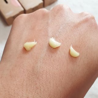 [후르디아] 끈적임 없는 착한성분 비건  핸드크림 3종 — 4.5점을 준 리뷰어가 2021년 10월 올린 사용 사진