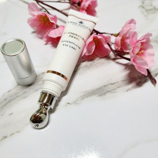 산수시 일루미네이팅 펄 영양 다크서클 스틱 아이 크림 케어 15ml — 5점을 준 리뷰어가 2021년 6월 올린 사용 사진