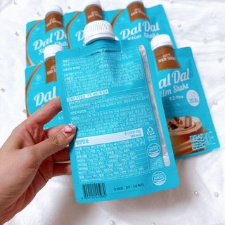 달달슬림쉐이크 [블로그]달달슬림 맛있는 단백질 쉐이크 파우치 다이어트 식사대용 프로틴 파우더 보충제 — 5점을 준 리뷰어가 2025년 8월 올린 사용 사진
