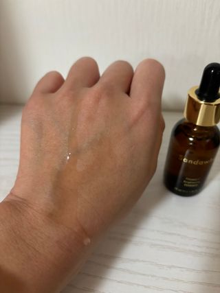 스킨큐어 산다화 비타민c 화이트닝 에센스 30ml — 5점을 준 리뷰어가 2023년 12월 올린 사용 사진