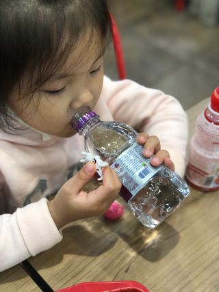 몽베스트 [MONTBEST] 330mL 20병 — 4.5점을 준 리뷰어가 2021년 10월 올린 사용 사진