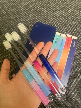 에브리모먼트 에브리 모먼트 칫솔 Every moment toothbrush — 5점을 준 리뷰어가 2022년 2월 올린 사용 사진
