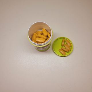 Swisse 스위스 고함량 밀크씨슬 35,000mg 60정 — 5점을 준 리뷰어가 2021년 11월 올린 사용 사진