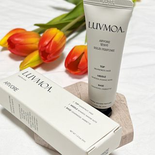러브모아 향수 고체향수 승무원 고체향수 바르는 향수 니치향수 도손 우드세이지 앤 씨솔트 — 5점을 준 리뷰어가 2022년 10월 올린 사용 사진