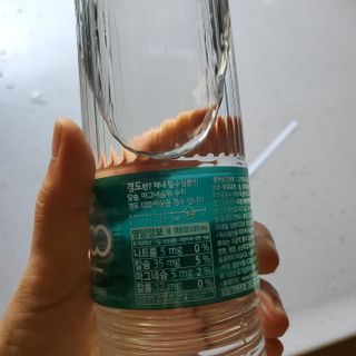 닥터유 제주용암수 닥터유 용암수 — 5점을 준 리뷰어가 2021년 8월 올린 사용 사진