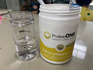 프로티원 단백질쉐이크 곡물맛 2주분 1통+보틀 — 5점을 준 리뷰어가 2021년 4월 올린 사용 사진