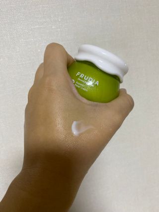 [후르디아] 민감피부 수분크림 비건 아보카도 크림 — 5점을 준 리뷰어가 2022년 11월 올린 사용 사진