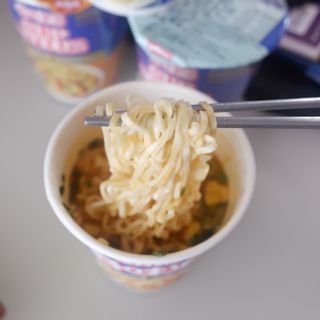 NISSIN 닛신 컵누들  4종 - 씨푸드오리지날, 씨푸드 스파이시, 씨푸드 커리, 씨푸드 XO소스 — 4.5점을 준 리뷰어가 2021년 10월 올린 사용 사진