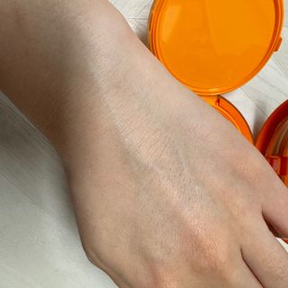 광동생활건강 MF[광동] 비타500✨주름개선·미백·SPF50+🌞퍼펙트쉴드 빅 선쿠션 본품 — 5점을 준 리뷰어가 2024년 5월 올린 사용 사진