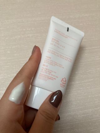 보타니티 촉촉수분자차 아쿠아핏 선 에센스 50ml + 보송톤업자차 징크 선 로션 50ml SPF50+ PA++++ (4/25) — 5점을 준 리뷰어가 2022년 4월 올린 사용 사진