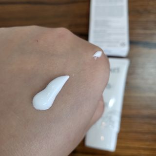 렉스리 데일리 톤업 크림 Rexri Daily Tone Up Cream — 5점을 준 리뷰어가 2022년 10월 올린 사용 사진