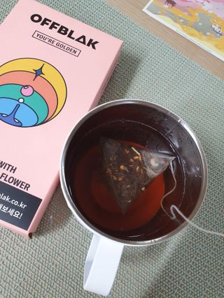 [오프블랙] 아침을 상큼하게 시작하는 에너지티! 유아골든 블렌딩홍차 12T — 5점을 준 리뷰어가 2021년 12월 올린 사용 사진