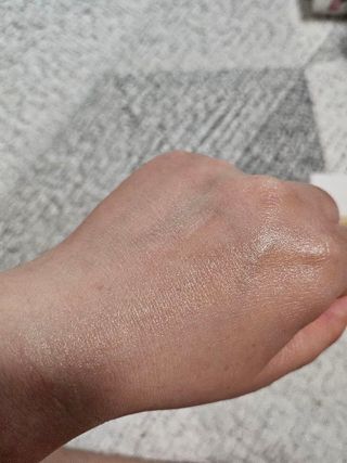하이브리온 [쿠팡]멜라제로 시카엑소좀 크림 50ml PDRN 줄기세포 주름 미백기능성 피부과 병원입점, 1개, 50g — 5점을 준 리뷰어가 2025년 7월 올린 사용 사진