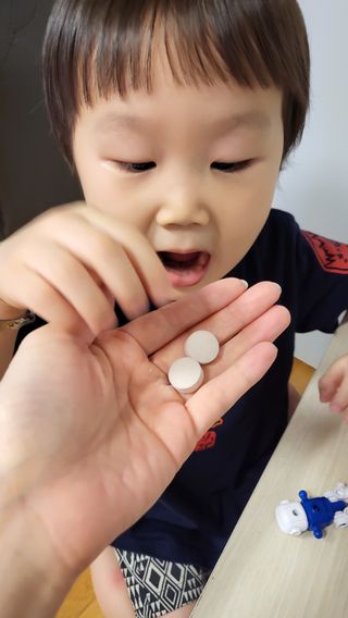 서울약사신협_우리아이쑥쑥칼슘비타민D아연_1,500mg x 120정 — 5점을 준 리뷰어가 2021년 9월 올린 사용 사진