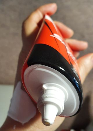 약손명가코스메틱 에오스보떼 스피드터치 선크림 50ml — 5점을 준 리뷰어가 2021년 8월 올린 사용 사진