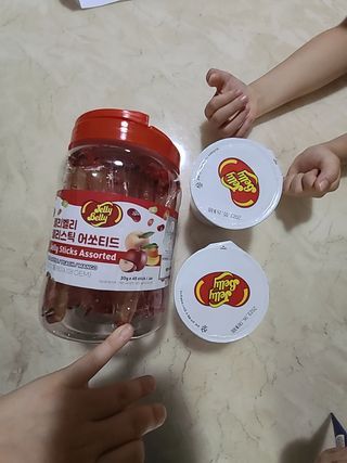 젤리벨리 젤리스틱 어쏘티드 900g — 5점을 준 리뷰어가 2022년 8월 올린 사용 사진