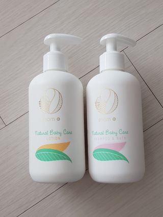 mom e 맘이 내추럴 베이비 케어 샴푸앤바스+로션 — 4점을 준 리뷰어가 2021년 1월 올린 사용 사진