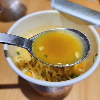 NISSIN 닛신 컵누들  4종 - 씨푸드오리지날, 씨푸드 스파이시, 씨푸드 커리, 씨푸드 XO소스 — 4점을 준 리뷰어가 2023년 1월 올린 사용 사진
