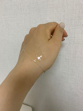 썸헤어 / SUMHAIR 썸헤어 실키 테라피 헤어 에센스 — 5점을 준 리뷰어가 2021년 6월 올린 사용 사진