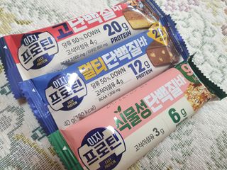 이지프로틴바 3종x각 2ea (고단백질바, 멀티단백질바, 식물성단백질바) — 5점을 준 리뷰어가 2024년 2월 올린 사용 사진