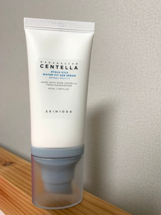 [스킨1004] 마다가스카르 센텔라 히알루-시카 워터핏 선세럼 50ml — 5점을 준 리뷰어가 2024년 6월 올린 사용 사진