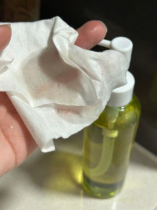 스킨큐어 산다화 순한 클렌징 동백 오일 200ml — 5점을 준 리뷰어가 2023년 8월 올린 사용 사진